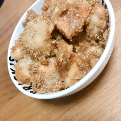 すりごまを消費したくてたどり着きました！
好きな胸肉とコラボだったので、美味しかったです！
すりごま多めにいれちゃいました！笑